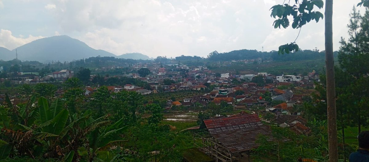 Bob4pinkk's tweet photo. X, please do your magic!

Dijual tanah Luas 2,260m, lokasi ciwidey kota bandung, view alun-alun kota Ciwidey, pinggir jalan desa, Samping sudah ada Villa, seberang wisma akan dibangun SMK, 1km dari jalan utama ciwidey, masuk sebelum alun alun ciwidey. #BU #zonauang https://t.co/BaSrRe8huV