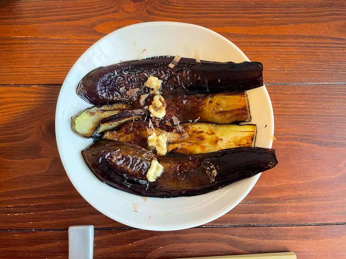 cbecstacy's tweet image. 焼きナスってキレイとか汚いとかじゃないんで…