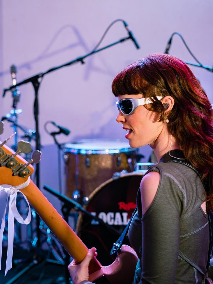 thanks <a href="/rollingstoneaus/">Rolling Stone AU/NZ</a> for having us play last weekend! Sydney turned it all the way up 🫶🪽

📸 <a href="/ninashoostov/">nina</a>