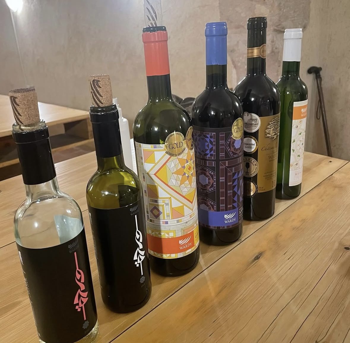 domainewardy's tweet photo. A wonderful time is the cellar tasting wine and talking about ancient history with @douhajaafar Amal &amp; Pierre

Domaine Wardy - Bottled Harmony 

#wine #whitewine #redwine #rosewine #sustainable #vegan #awardwinning #premiumwine #lebanesewine #zahle #beqaa #lebanon #familybusiness https://t.co/jk4SbGsLIt