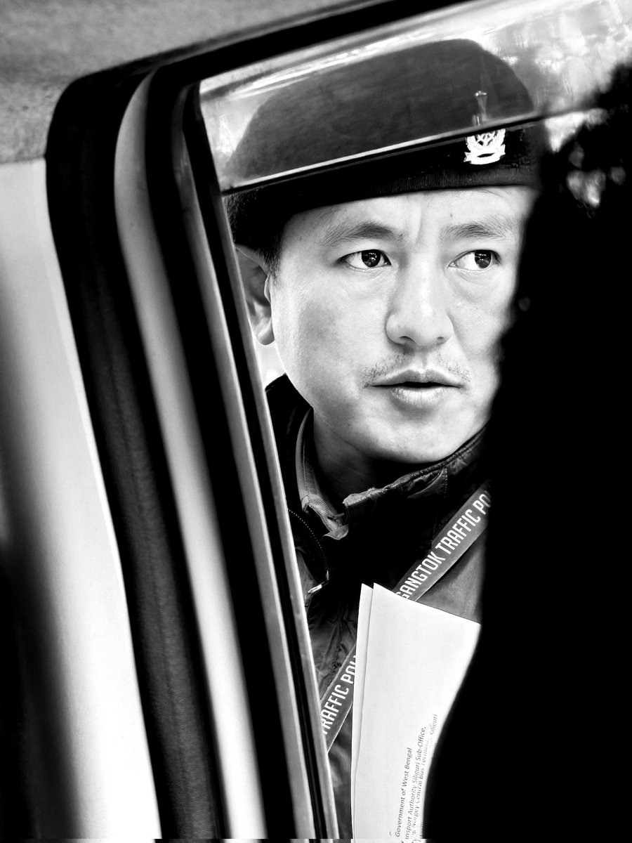 shutterbugyash's tweet photo. Black and white 🤍 https://t.co/3ZqyMsgzxb
