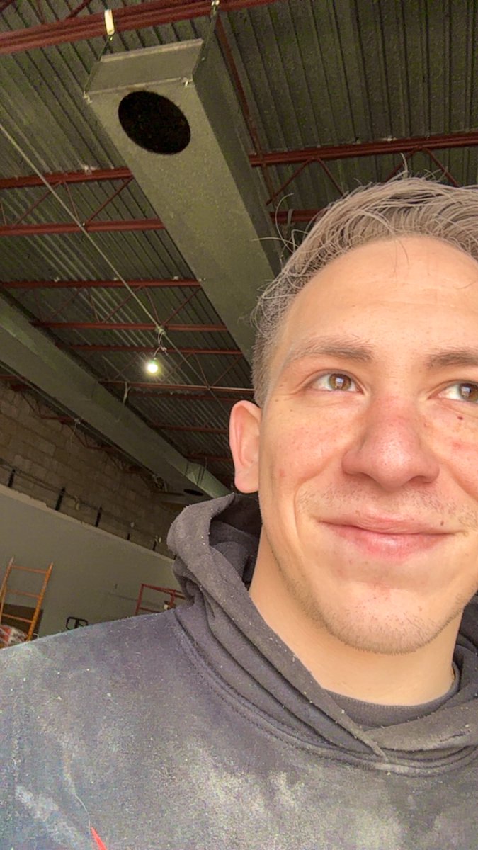 Smiling through the pain 😌