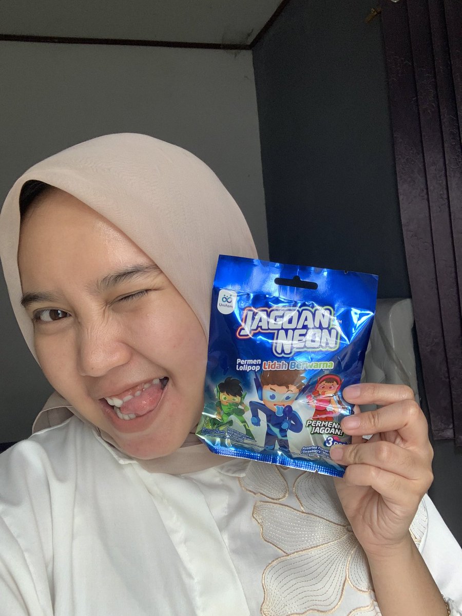 thiarhm's tweet photo. Aaaaaak so happy banget tadi nemu permen ini di Indomaret! Permen favoritku jaman dulu🥹🥹🥹🩷🩷🩷 https://t.co/BxTZLWbeJk