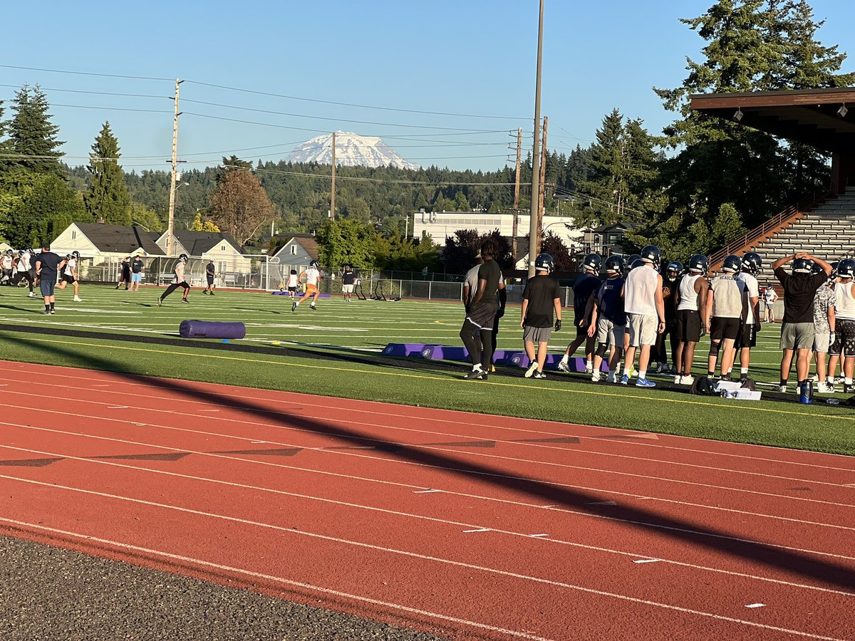 ROGERS Football tweet media