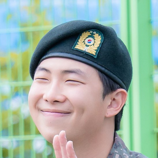 i'm cryinggg this face 😭💜