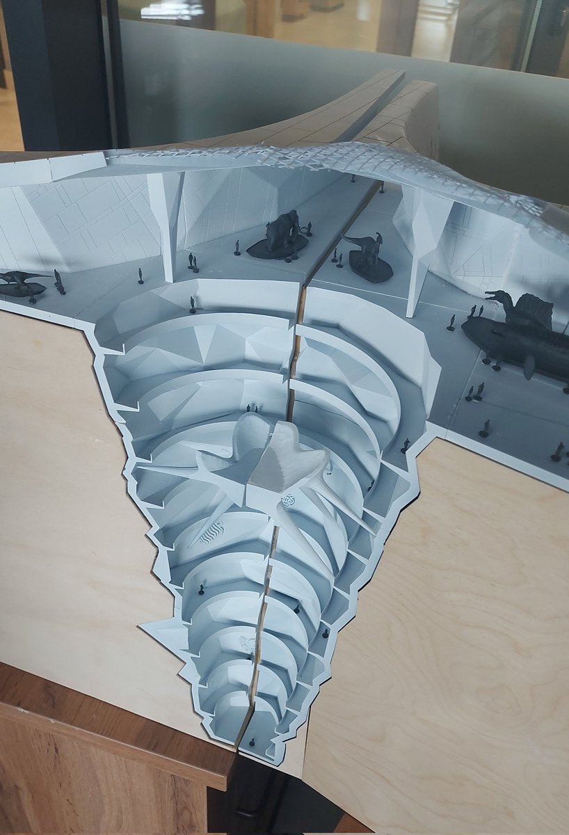 Защита через 30 минут.
зацените макет одногруппника.