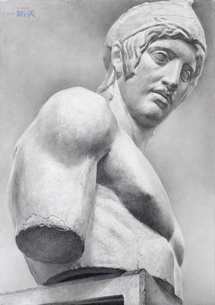 芸大デザイン・工芸
夏期講習は5期がオススメです。（8/18〜23）
デッサンを6日連続で行うデッサン特化のタームになっています。

6日のうち3日間はDessinLABOのデモストもあるので、見るだけでも勉強になると思います。