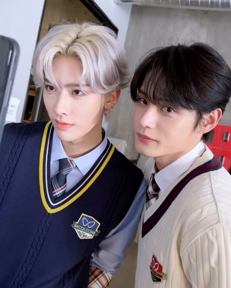 JW. (1998) tweet media