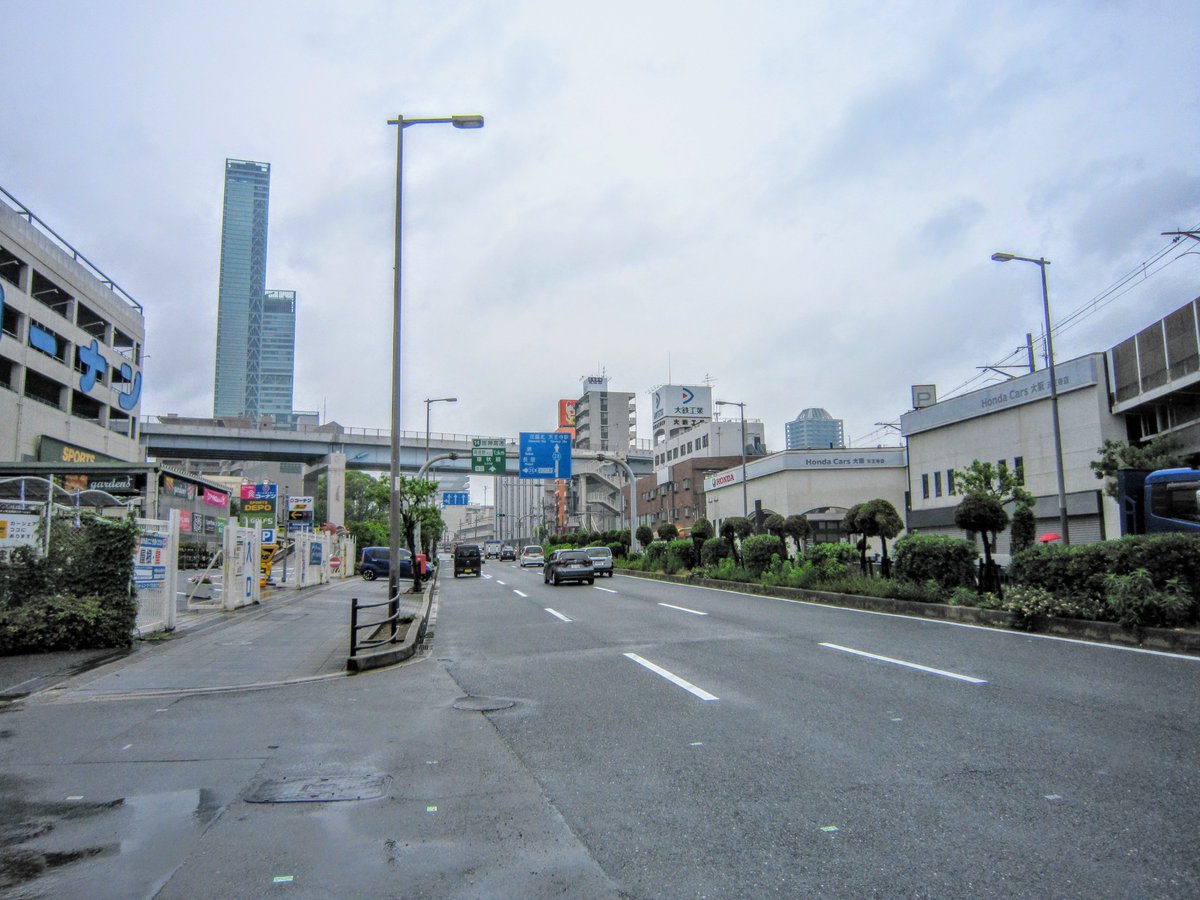 kirktoye's tweet image. 今朝、僕と妻の間に健康で元気な男の子が産まれました!! 6月末頃の予定より早く産まれ、僕も分娩立会を行い、我が子が産まれてくる瞬間を見れました!! スムーズな出産ながら、妻も凄く頑張ってました。生命の誕生というのは凄いですね!! 僕が父親となる日がついに来ました!! 写真は今日の空模様です!!