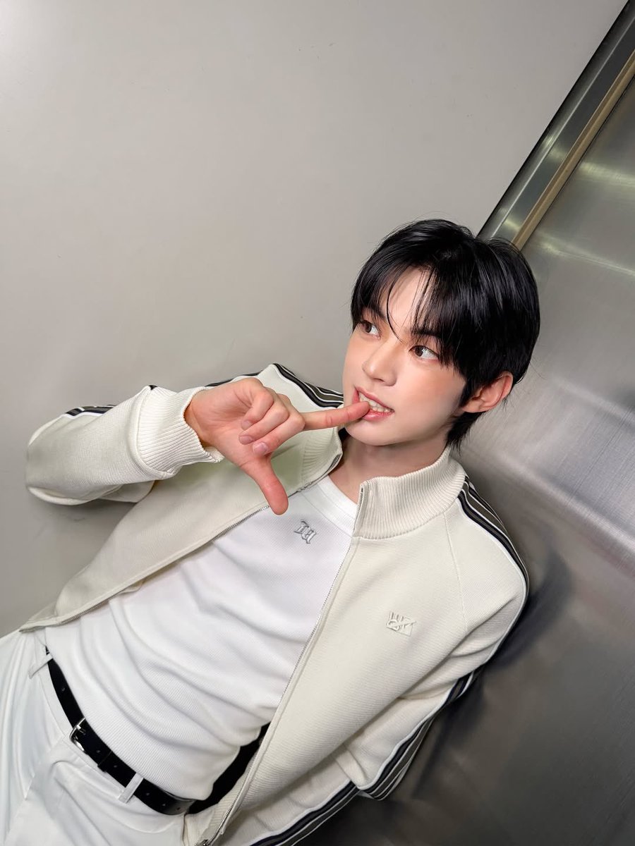 7초 도훈 tweet media