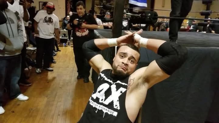 CesarxEspino's tweet image. At a show in Mexicali w/ @HisNameIsFlash and @DirtyDomingo. Those belts are coming back to us soon!

#PMLL