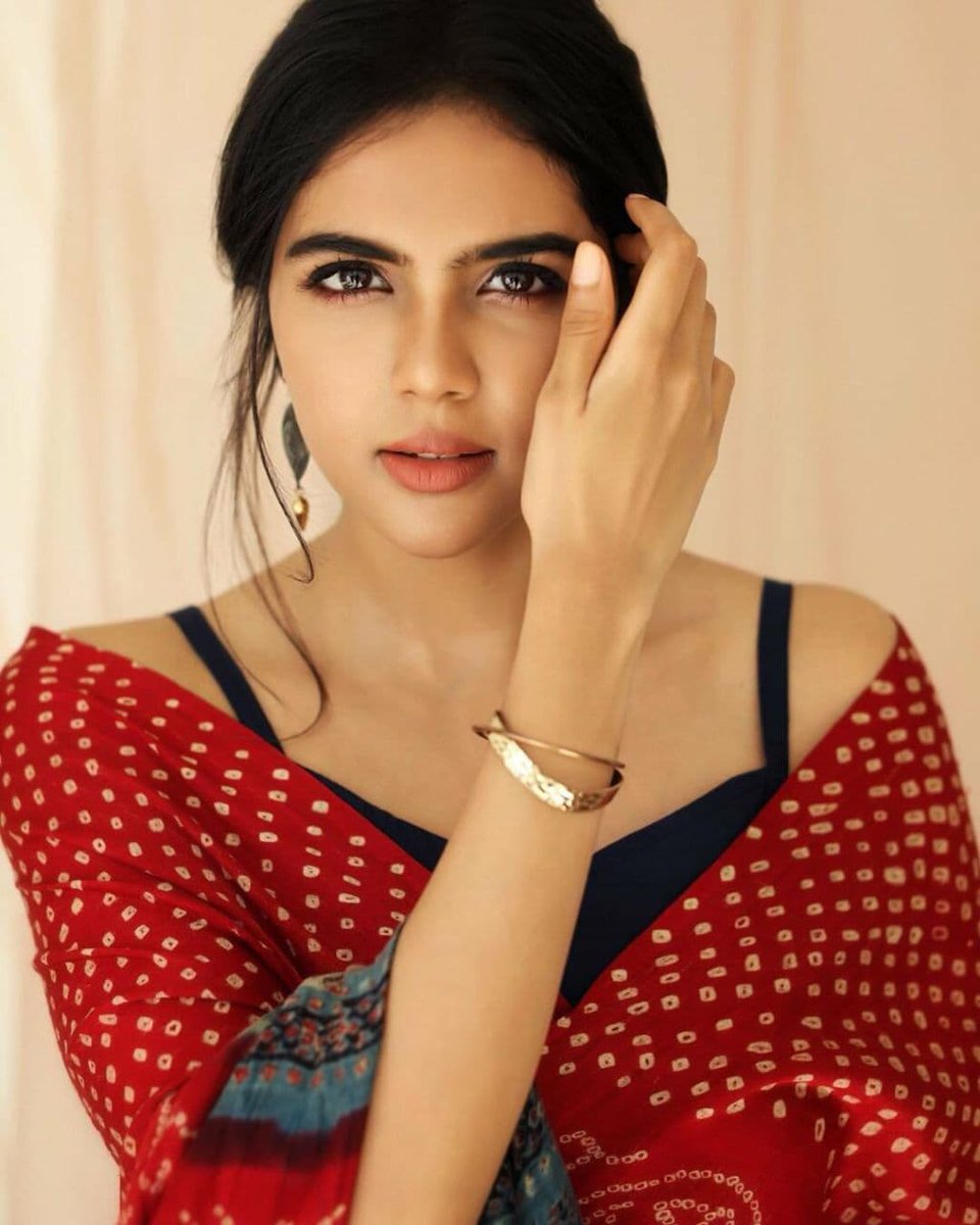 Anbe Kalyani ✨ (@anbekalyani) on Twitter photo Your eyes stole all my words away <a href="/kalyanipriyan/">Kalyani Priyadarshan</a> 🥰❤️
#KalyaniPriyadarshan ♥️ 11:11 ✨ Your eyes stole all my words away <a href="/kalyanipriyan/">Kalyani Priyadarshan</a> 🥰❤️
#KalyaniPriyadarshan ♥️ 11:11 ✨