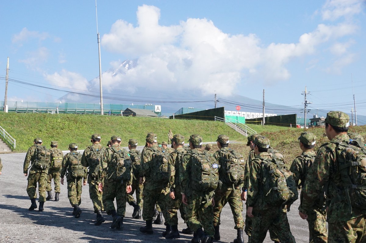 7th_Inf_Kyoto's tweet image. 【自衛官候補生⑬】
東富士演習場で実施された #富士総合火力演習 予行を研修しました。
現代戦における火力戦闘の実相を学ぶ機会となりました。
#福知山 #総火演