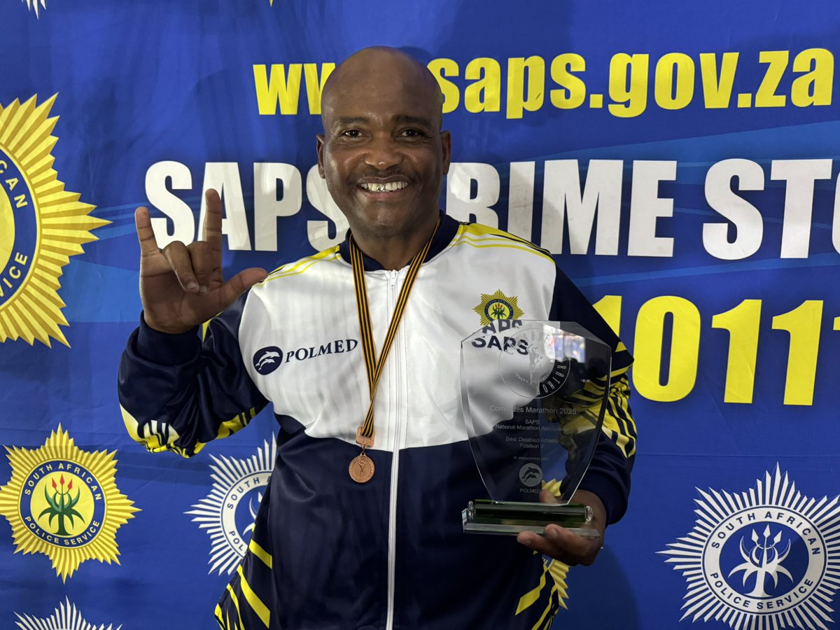 AthlendaM's tweet image. 49-year-old Velaphi Mkhize is a deaf employee working in the disability section of our Employee Health and Wellness (EHW) unit. He is amongst 437 police officers that took part in the 98th comrades marathon this past weekend. This is his 16th comrades medal.