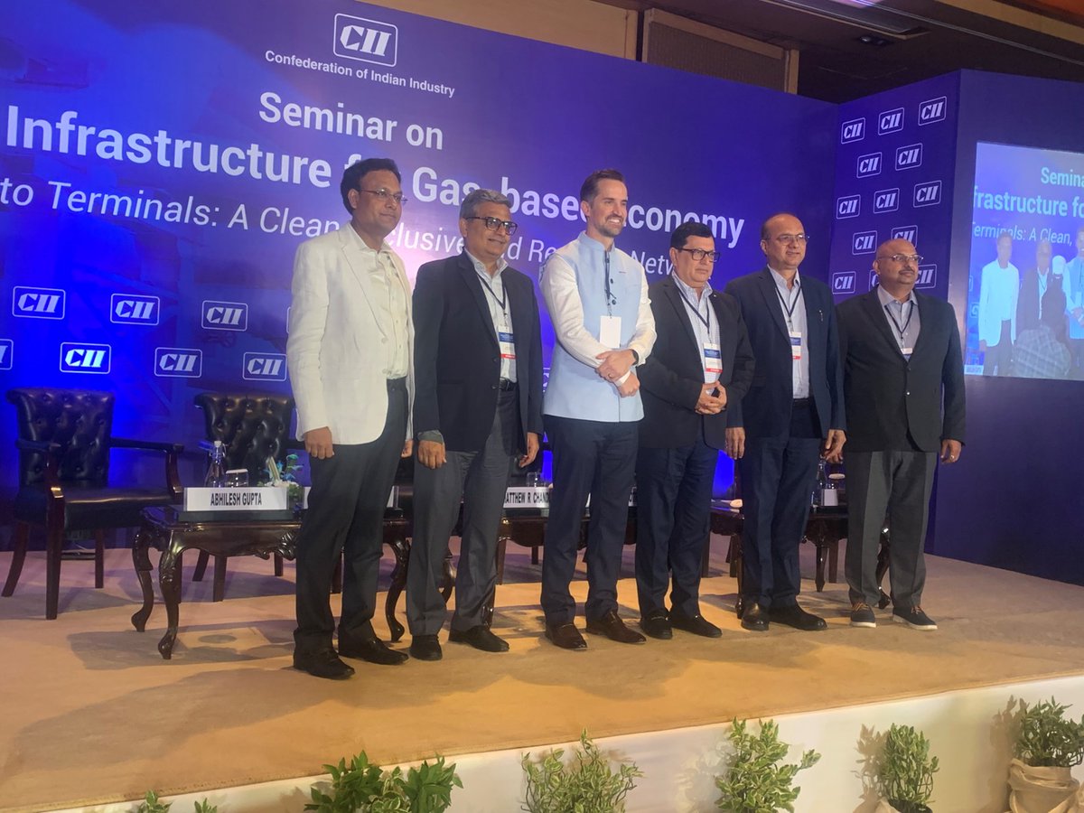 ExxonMobil India (@exxonmobil_ind) on Twitter photo Matt Chandler, who leads our India LNG business, participated in <a href="/FollowCII/">Confederation of Indian Industry</a>’s recent conference on India’s transition to a gas-based #economy. He spoke about the enablers India needs to help LNG succeed in heavy-duty transportation. Know more: linkedin.com/posts/matthew-… Matt Chandler, who leads our India LNG business, participated in <a href="/FollowCII/">Confederation of Indian Industry</a>’s recent conference on India’s transition to a gas-based #economy. He spoke about the enablers India needs to help LNG succeed in heavy-duty transportation. Know more: linkedin.com/posts/matthew-…