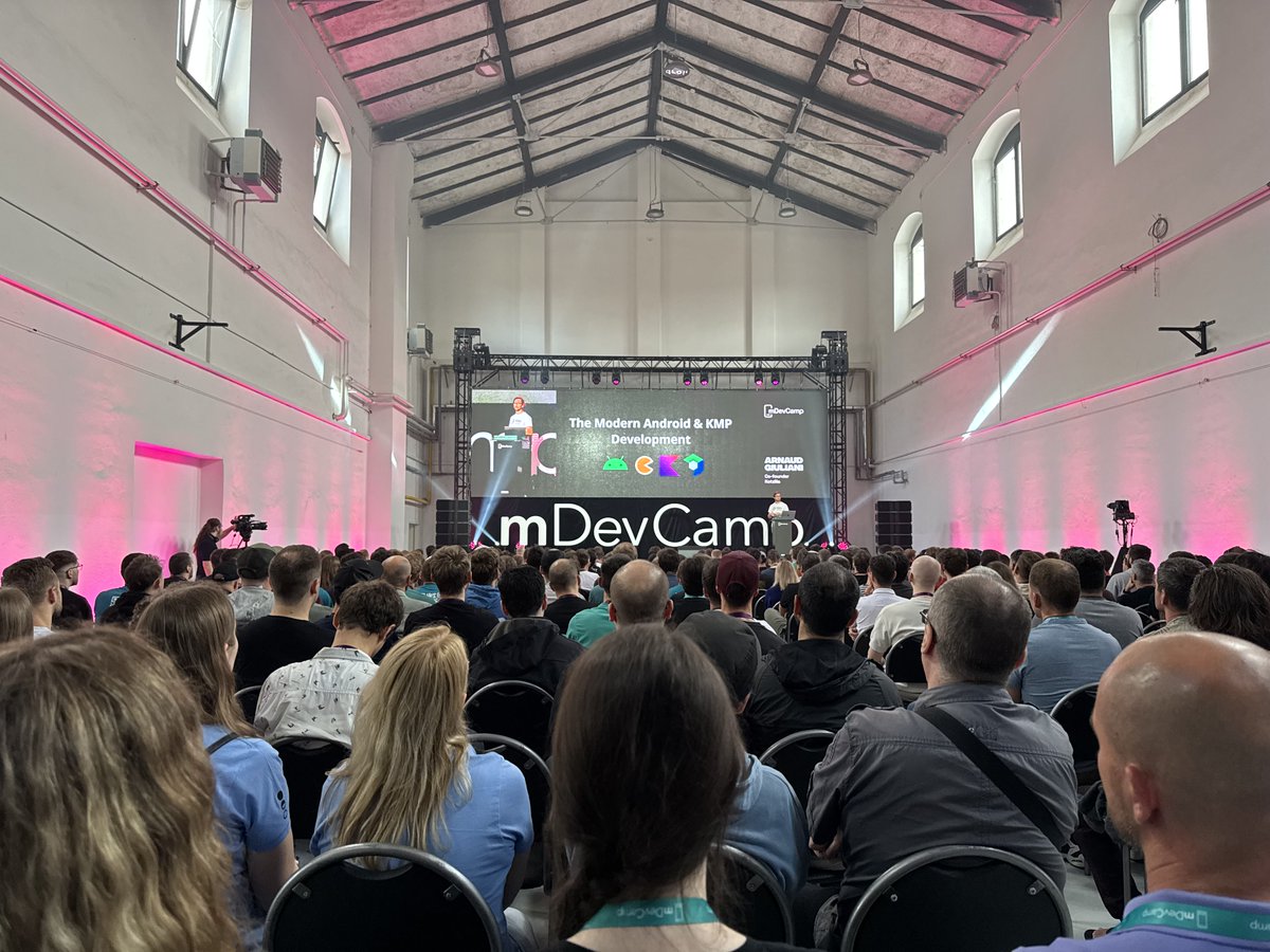 netglade's tweet image. We bid farewell to this year&apos;s @mDevCamp 📸
Major props to @petrnymsa &amp;amp; @tenhobi for their dynamite #Flutter workshop, Jitka Pfeiferova for her accessibility talk, and our entire booth squad. 🙌
Kudos to the amazing team at @Futuredapps and everyone who stopped by our booth. 🌊