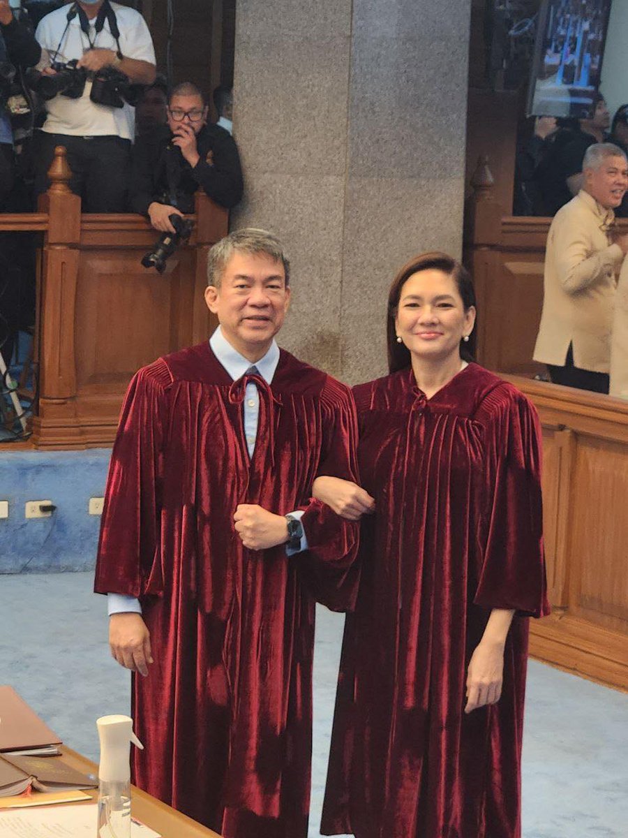𝗢𝗨𝗥 𝗦𝗛𝗔𝗬𝗟𝗔𝗦 🥺

Thank you for fighting for truth and justice, Akbayan Senator Risa Hontiveros and Senator Koko Pimentel! 

Saludo po sainyo! 🫡🇵🇭

#AkbayanPartylist