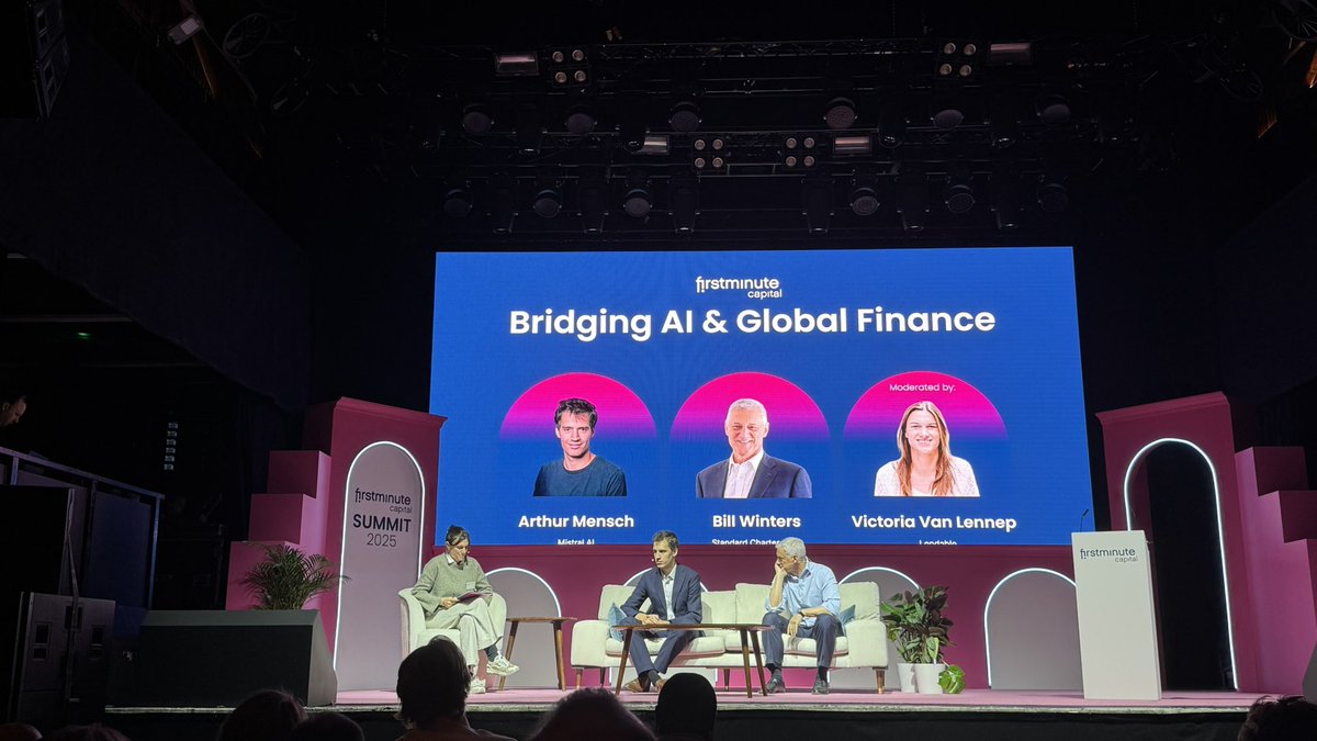_MaxAhrens_'s tweet photo. @firstminutecap Summit 2025 delivered. From Eric Schmidt to founders of Hugging Face, and Palantir, to leaders in government - it’s been an incredible line up of speakers.

🦾🤖 I had countless conversations on the same theme—how adaptable AI robots can supercharge industries. https://t.co/SybsADPGgo