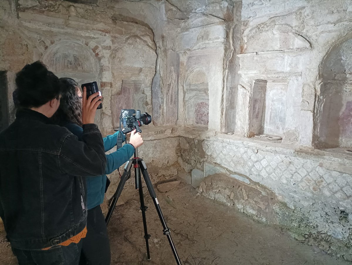 Qual era l’aspetto della Necropoli di Porto, a Isola Sacra, all’epoca in cui era in uso? Lo svela il progetto di restauro virtuale dei monumenti funerari e dei loro apparati decorativi di cui vi abbiamo su 𝐀𝐫𝐜𝐡𝐞𝐨 di maggio, in edicola ancora per qualche giorno!
