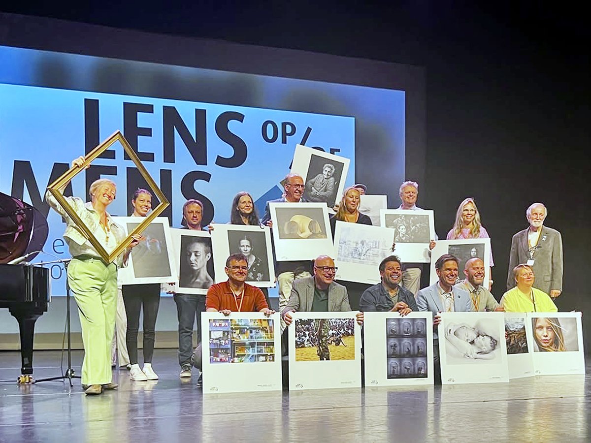 I was a winner at the “Lens op de Mens International Photo Festival” in Pelt, Belgium, receiving the Silver Award in the professional photographer’s category.
jonathanbanks.co.uk/news/silver-aw…
#photography #photographer #LensOpDeMens #fotofestivalpelt #reportage #photojournalism #humanity