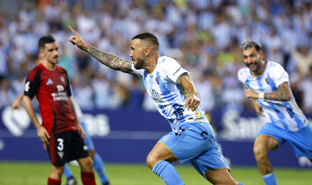 Dioni se va del <a href="/MalagaCF/">Málaga CF</a> como un señor y con lágrimas en los ojos. El quería seguir, pero entiende la apuesta por la gente joven.

🗣 De lo que ha dicho, me quedo con esto: "No hay que estar triste porque se ha acabado, sino contento porque ha sucedido".

📷 #MálagaCF (Web)