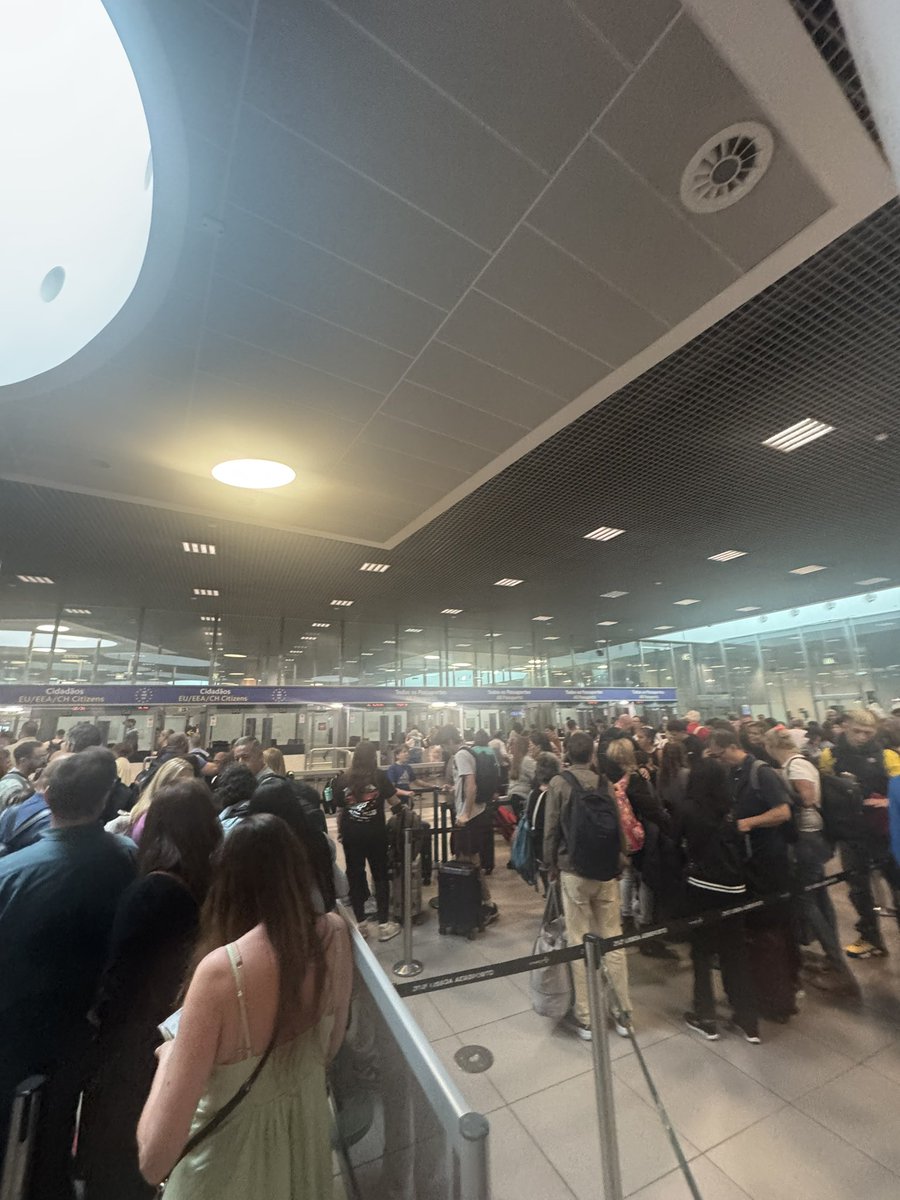 Dan Williams tweet media