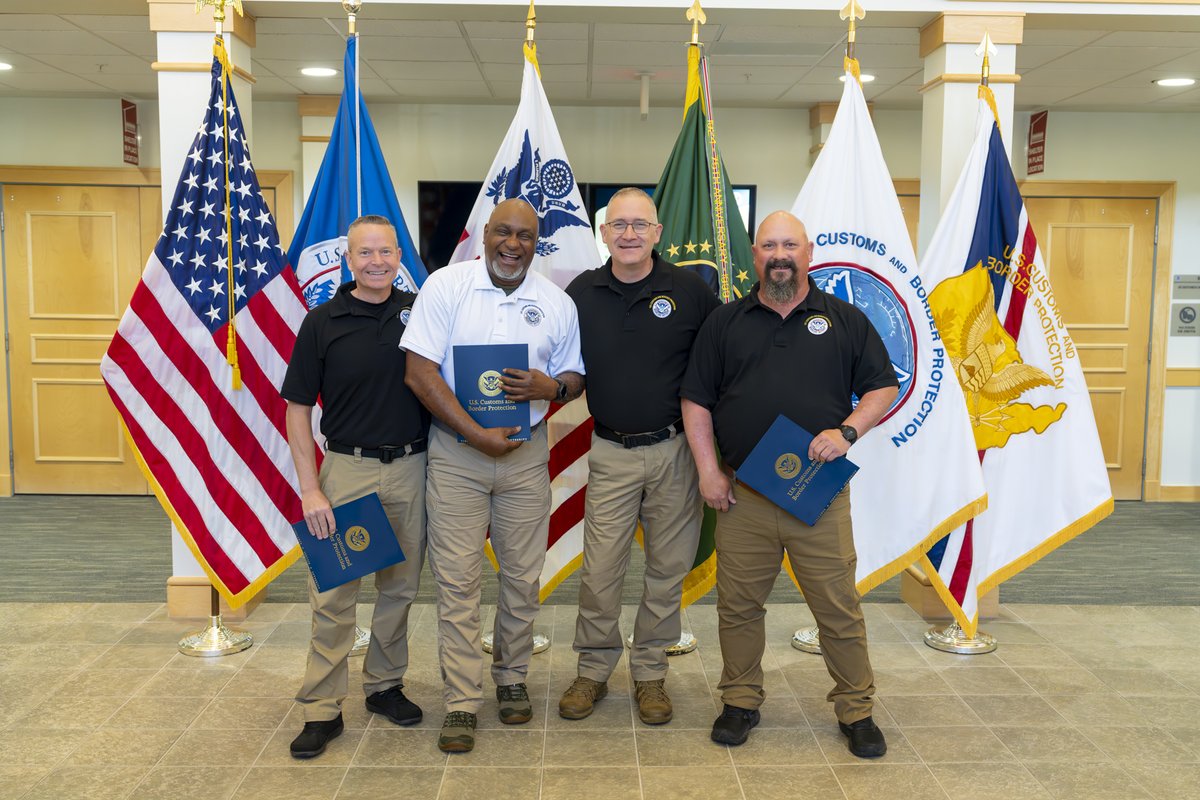 CBPLESCXD's tweet image. Last week we recognized @CBP LESC employees and their career accomplishments as they received their Government Service Awards. Congratulations to all and we wish you continued success!
