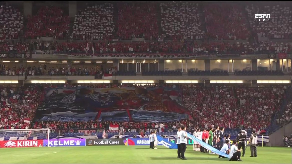 PostSparkX's tweet photo. Koreo Supporter Indonesia away Jepang👏🇮🇩🦅

Gokil full merah putih🥹👏

#TimnasDay https://t.co/gumxcrXKcF