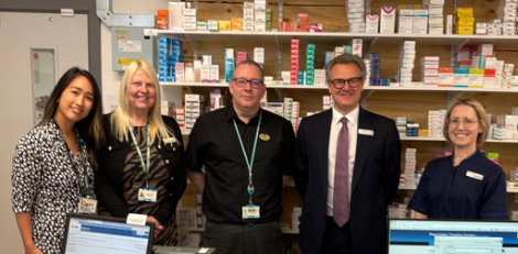 LTHPharmacyServices (@lthpharmacy) on Twitter photo Phil Wood (Chief Executive Officer at <a href="/LeedsHospitals/">Leeds Teaching Hospitals</a>) visited Boots Outpatient Pharmacy Team in Bexley Wing during May and thanked them for their hard work
“The team’s energy and teamwork were clear to see.... It was a real privilege to see their dedication first-hand.”
#MMPS Phil Wood (Chief Executive Officer at <a href="/LeedsHospitals/">Leeds Teaching Hospitals</a>) visited Boots Outpatient Pharmacy Team in Bexley Wing during May and thanked them for their hard work
“The team’s energy and teamwork were clear to see.... It was a real privilege to see their dedication first-hand.”
#MMPS
