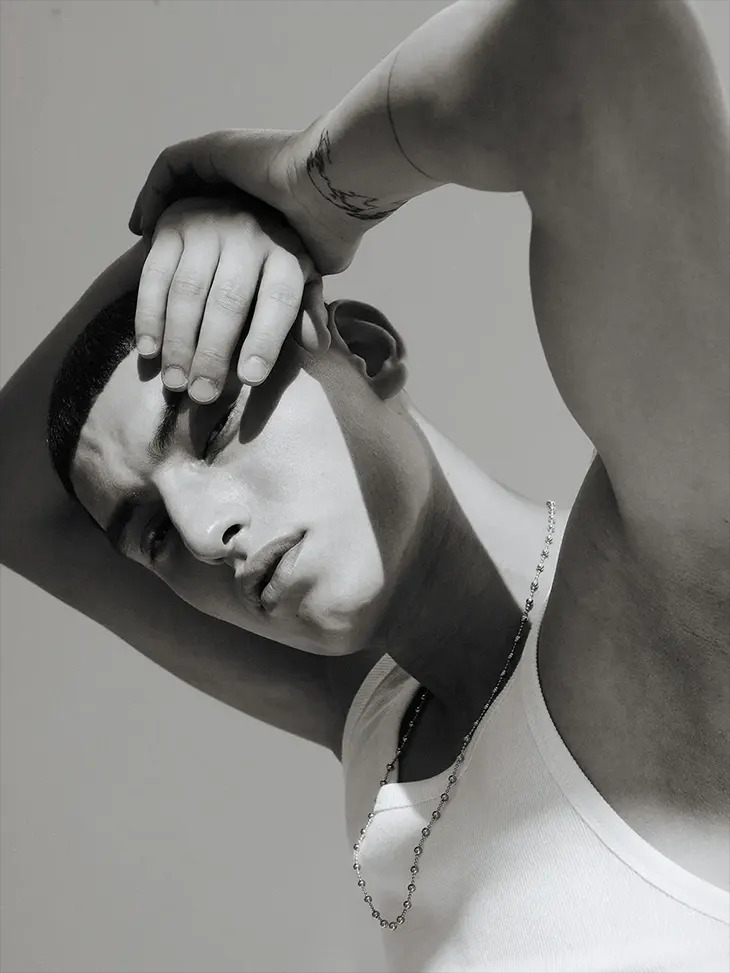Discover our #MMSCENE PORTRAITS story starring Jai Younes captured by photographer Jacek Szopik: malemodelscene.net/portraits/jai-…