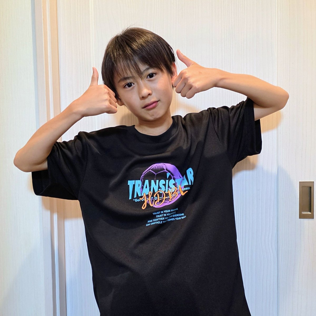 rui_amami's tweet photo. 毎日部活頑張ってます👊*
基本的には土日も
ハンドボールしてます🤾‍♂️

トランジスタの新しいTシャツGET!!

#天海塁　#ハンドボール部
#トランジスタ　#中学生男子 https://t.co/UyyJV74oUX