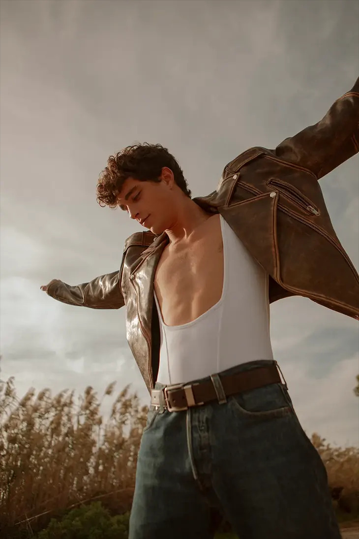 Photographer Giuseppe Falla collaborates with model Mateo Videla for our #MMSCENE PORTRAITS story: malemodelscene.net/portraits/land…