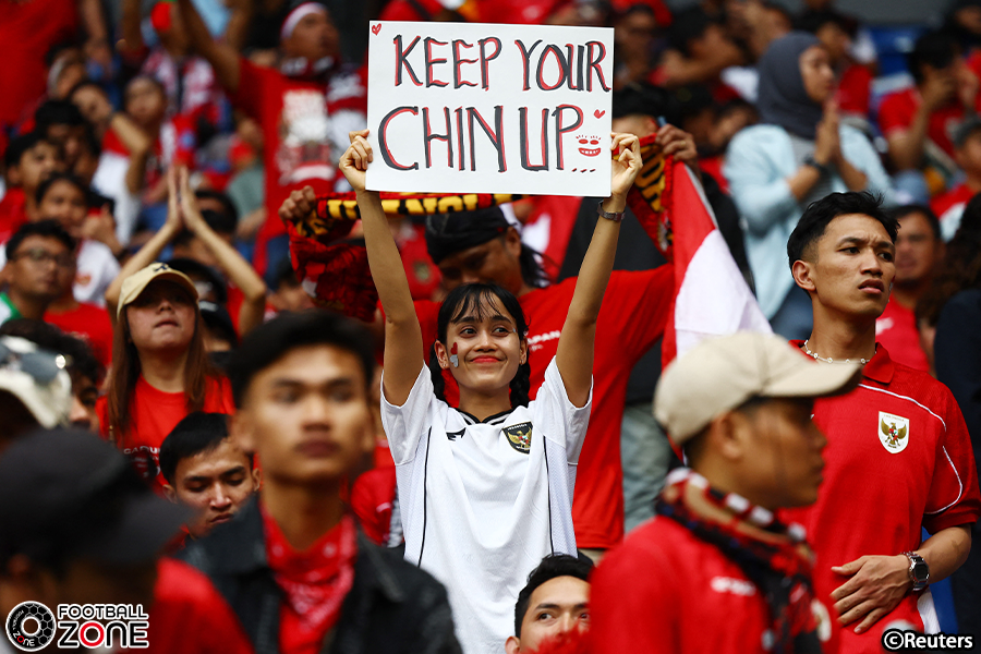 ゴール裏から選手を後押し🔥 インドネシアサポーターが圧巻コレオ