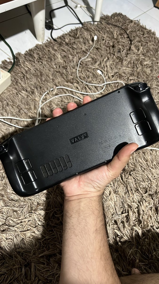 WTS STEAM DECK 64GB + BONUS SD CARD 256 GB + POUCH BAWAAN 

GAESSS gw mau jual steam deck, kebetulan ada spare unit dan yang ini tidak terpakai jadi sayang huhu, buka harga di Rp. 5 juta, yuk yang mau nego boleh DM

Kalau mau COD juga boleh, Medan dan sekitarnya~