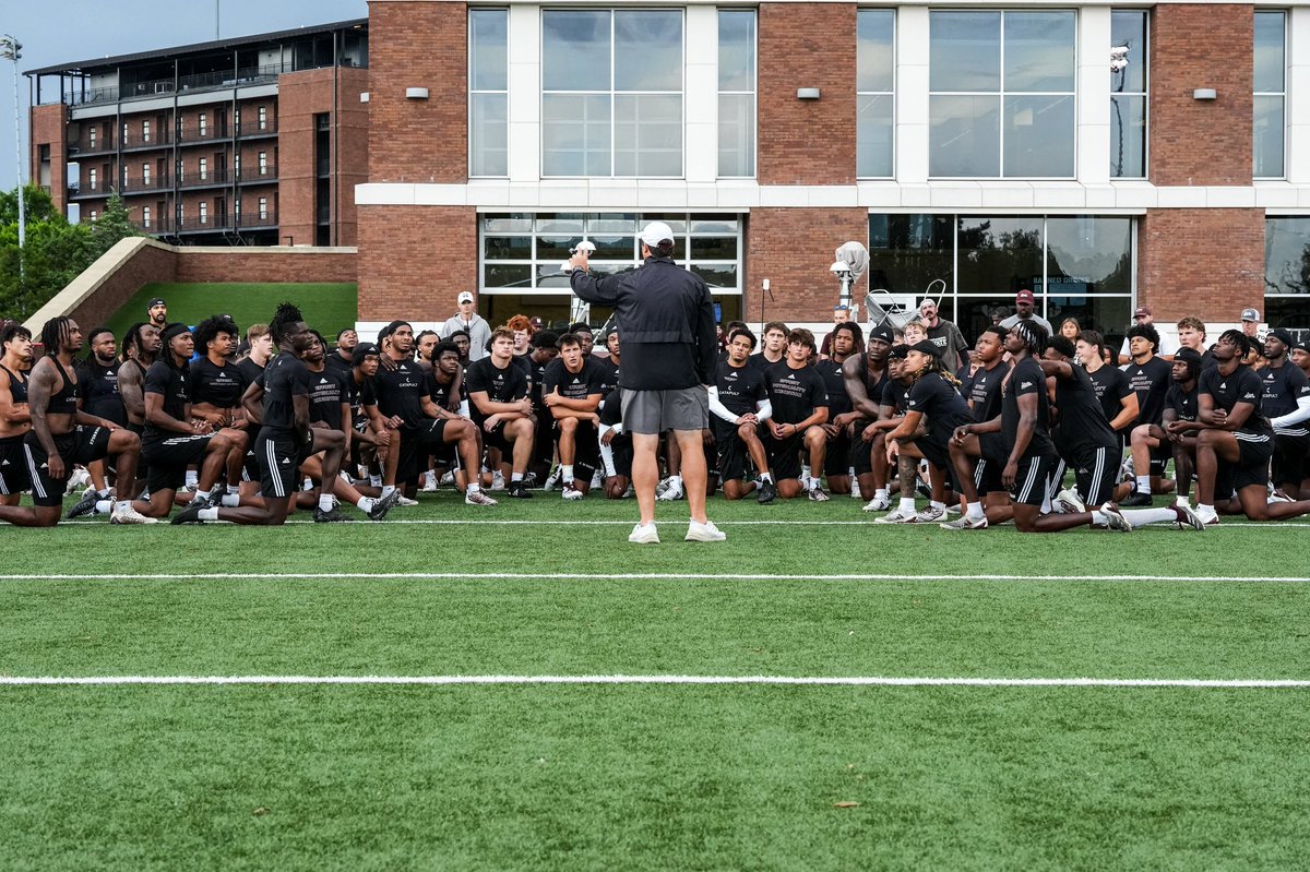 jarwarskibeckum's tweet image. 