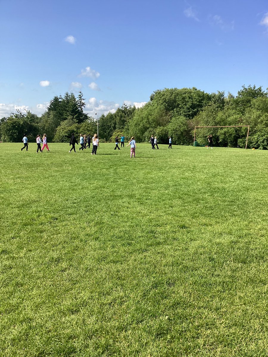 Primary 4/5 had a lovely time learning football skills with Braidhurst coaches. Health Week is showing us our healthy kids. <a href="/NLASC_Rory/">NLASC_Rory Coyle</a>