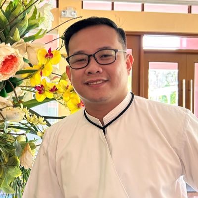 PawokeLenitard's tweet photo. Bulaang propeta. False prophet. The new anti-Christ. Yes ikaw 'yan @pads_nosi https://t.co/A6XLPmEpvb