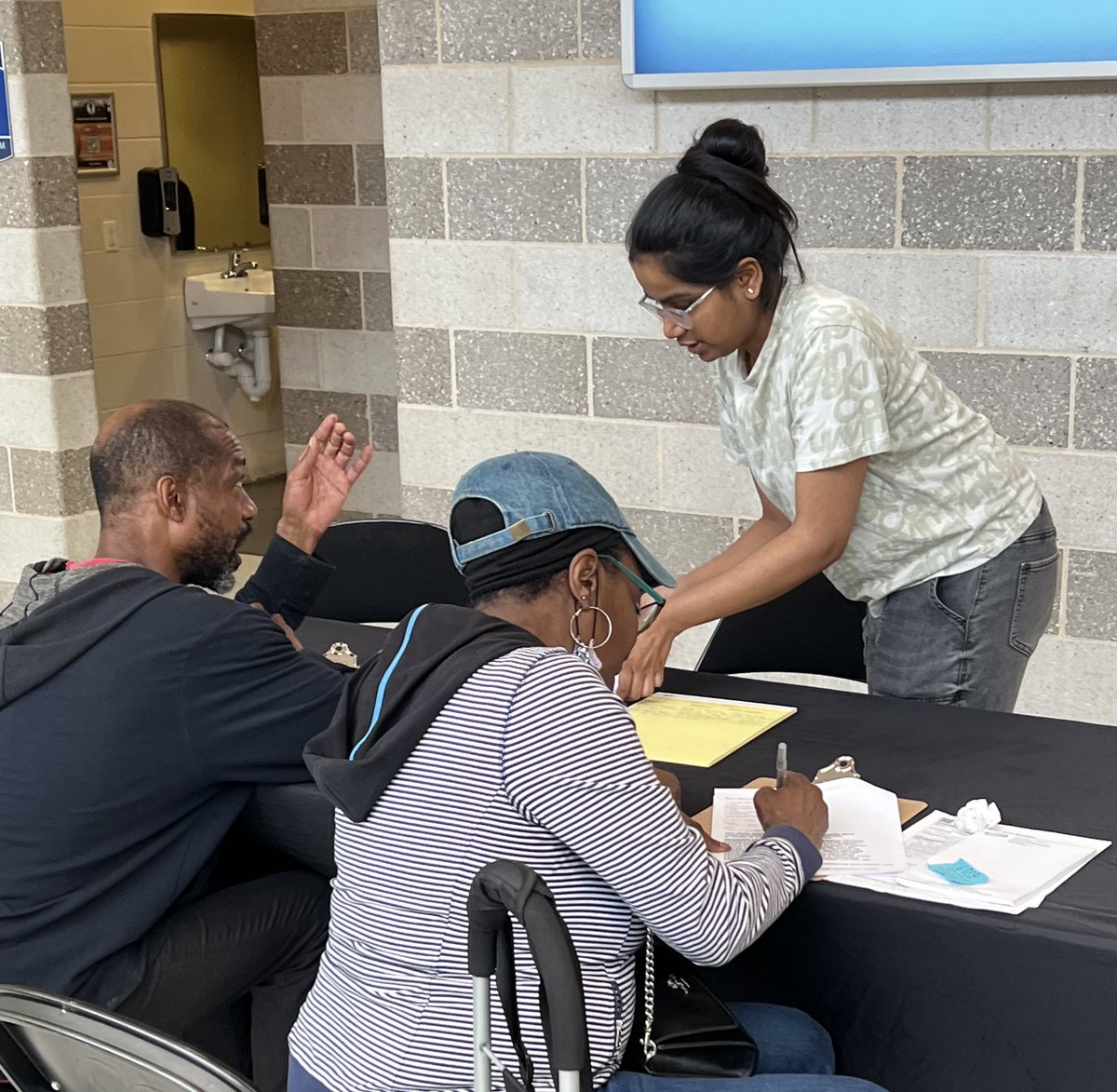 Tuesday and the balance of the week promises to be truly jammed online at CoolDownStlouis.Org and at the DAC event 10 a.m. til 7 p.m. Glad to have partners <a href="/MoSEMA_/">Missouri State Emergency Management Agency</a> <a href="/CityofSTLDOH/">CityofSTLDOH</a> <a href="/redcrossstl/">RedCrossSTL</a> <a href="/SalArmySTL/">The Salvation Army St. Louis</a> plus many more resources at Chaifetz Arena. #SpreadTheWord #StLRecovers