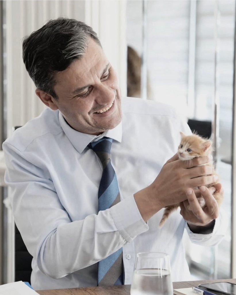 Çalışkan ve merhametliydi. 
Allah rahmet eylesin. #FerdiZeyrek