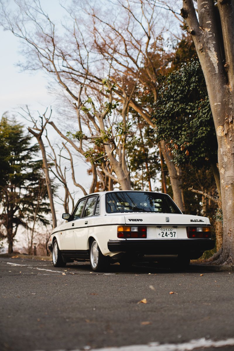 ras_pudding's tweet photo. ボルボ 240 5MT公認車ついに完成。
ebayで中古ミッションを衝動買いしてから約1年、載せ換え公認の前例無し &amp; そもそも国内はマニュアル車の型式認定が無く本物を見たことも無い中で終始手探りだったけど勉強になった。 https://t.co/n1gkYNvM1h