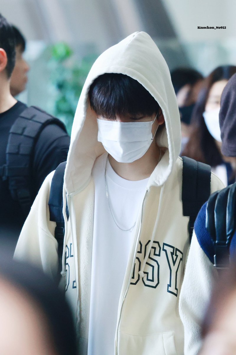 밍승
-형..나 아파
이런 톡 보내고 연락 안보는 김슩민..