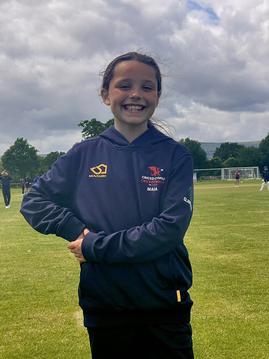 More girls success to start the week with stand out performance from 9 year old Erin Reynolds at the u13s pairs game vs Swansea with Player of Match
At 10 years old, Maia Edwards had a stormer with the ball for the u13s league game vs Neath with 3 wickets for 0 runs off 2 overs.