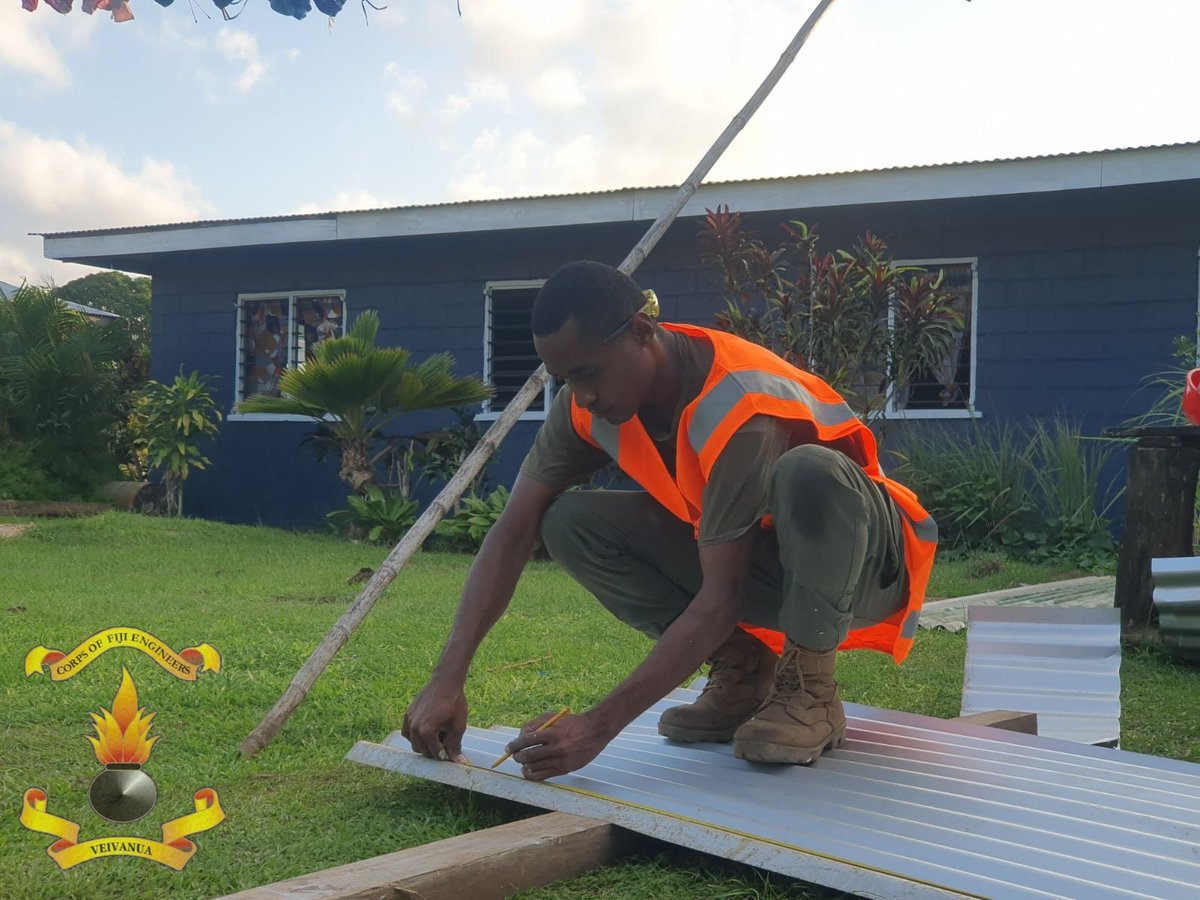 VEIVANUA💣 tweet media