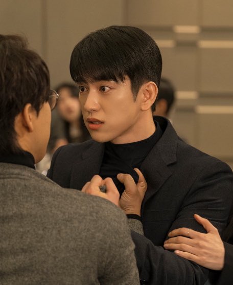 everlovejy's tweet photo. this was so crazy of him https://t.co/HGZi6VuTTR