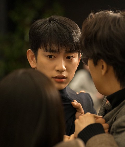 everlovejy's tweet photo. this was so crazy of him https://t.co/HGZi6VuTTR