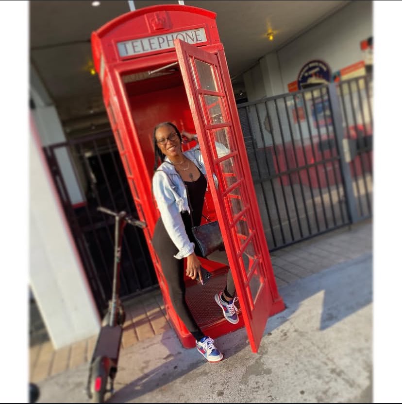 MiiSHiiEB's tweet photo. Rest In Peace Monae !! 🥺 https://t.co/KvTmAFstXT