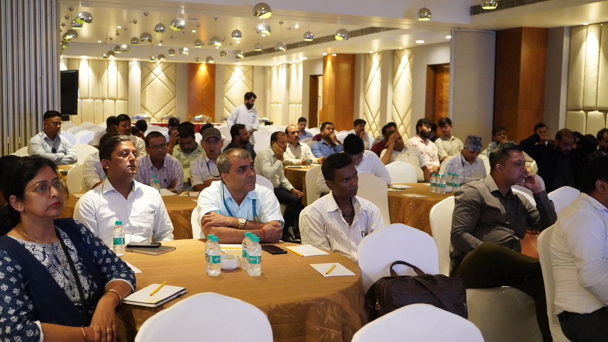 NeGD_GoI's tweet image. The workshop on Entity Locker in Patna featured a detailed presentation on #EntityLocker. There was an interactive discussion on the various use cases of the platform, including specific benefits which lead to Ease of Doing Business. #DigitalIndia @digilocker