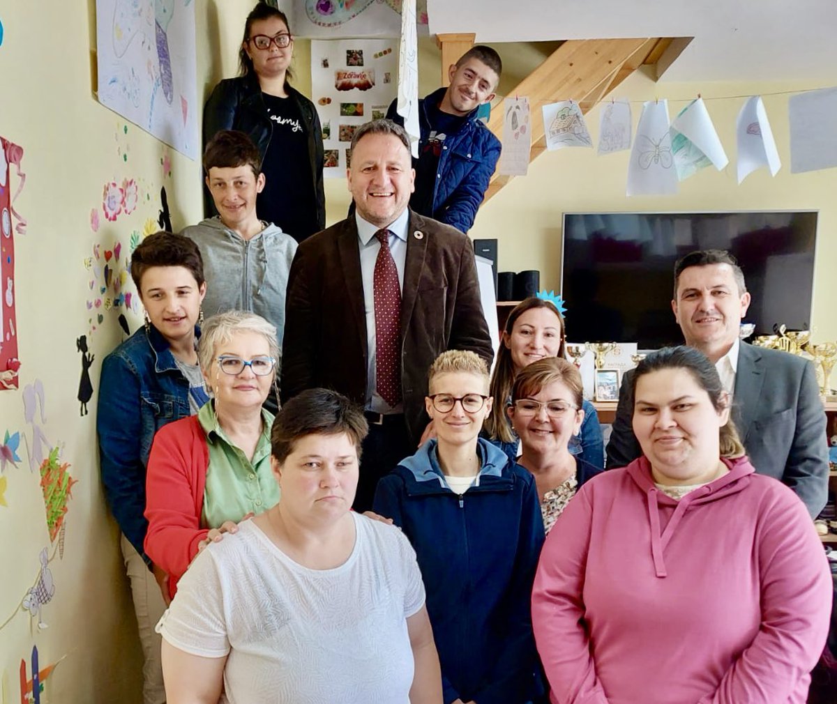 Renaud Meyer (@renaudmeyer) on Twitter photo Very pleased to meet the great people of #Leptir, a longtime partner of <a href="/UNDPBiH/">UNDP in Bosnia and Herzegovina</a> who cares for youth with disabilities in #Srebrenica. Through sports & training, the dedicated staff have created a warm family feel so that young people can fulfill their aspirations Very pleased to meet the great people of #Leptir, a longtime partner of <a href="/UNDPBiH/">UNDP in Bosnia and Herzegovina</a> who cares for youth with disabilities in #Srebrenica. Through sports & training, the dedicated staff have created a warm family feel so that young people can fulfill their aspirations