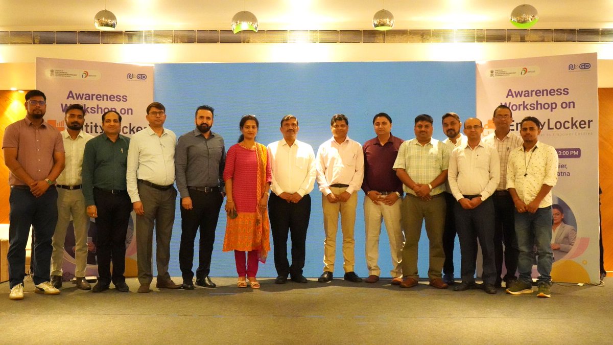 GoI_MeitY's tweet image. The workshop on Entity Locker in Patna featured a detailed presentation on #EntityLocker. There was an interactive discussion on the various use cases of the platform, including specific benefits which lead to Ease of Doing Business. #DigitalIndia @digilocker_ind