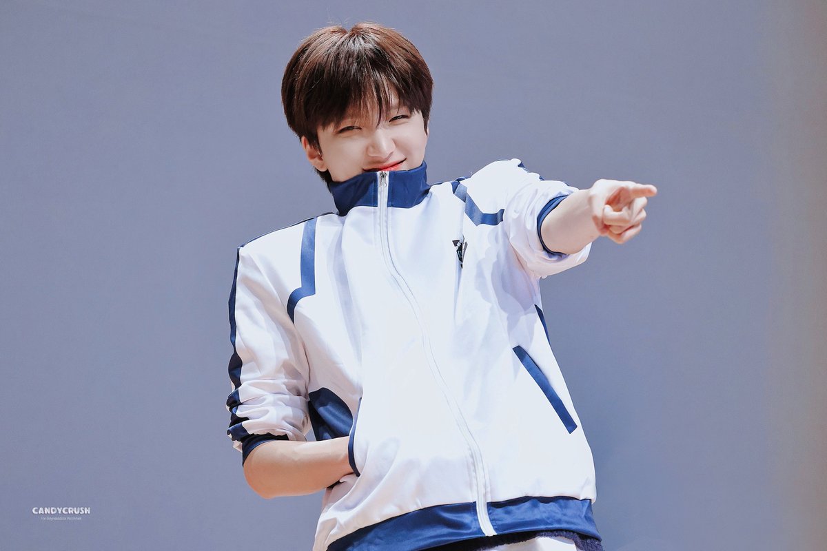 250609

#BOYNEXTDOOR #보이넥스트도어 
#WOONHAK #운학 #ウナク